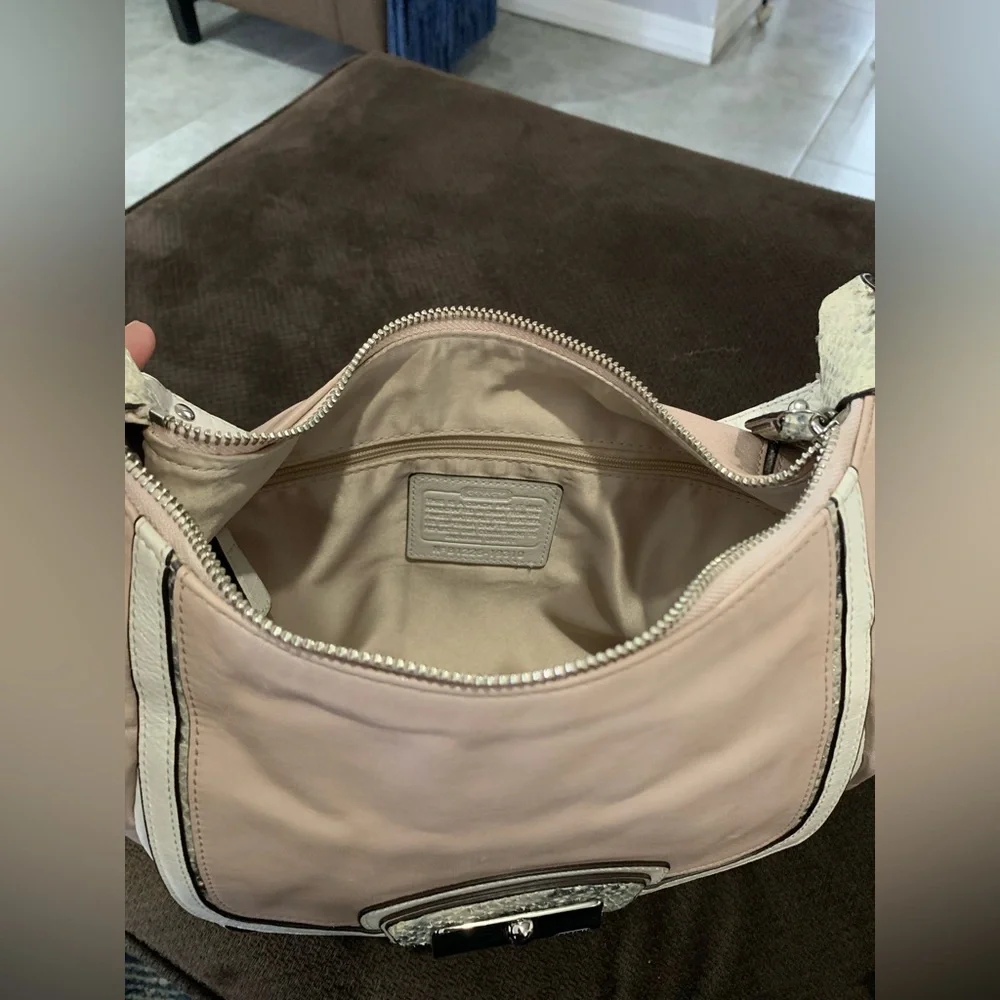 Coach shoulder bag - Picture 8 of 15